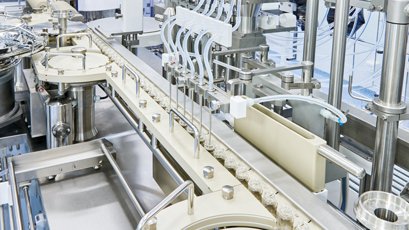 Filling line for vials at Vetter Rentschler Biopharma CDMO Xpert Alliance filling line for vials at Vetter